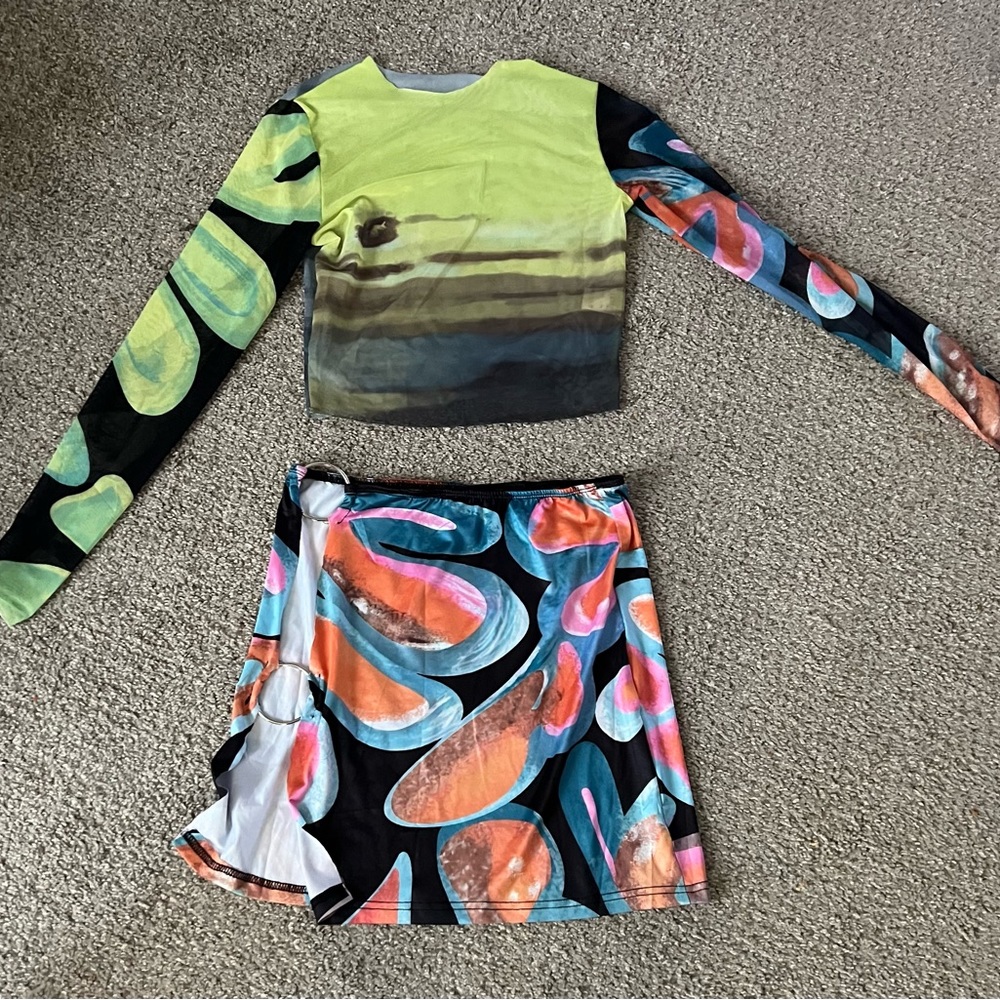Two piece set
